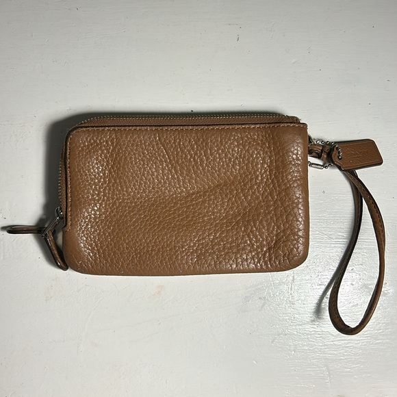 Coach leather wristlet - Picture 2 of 3